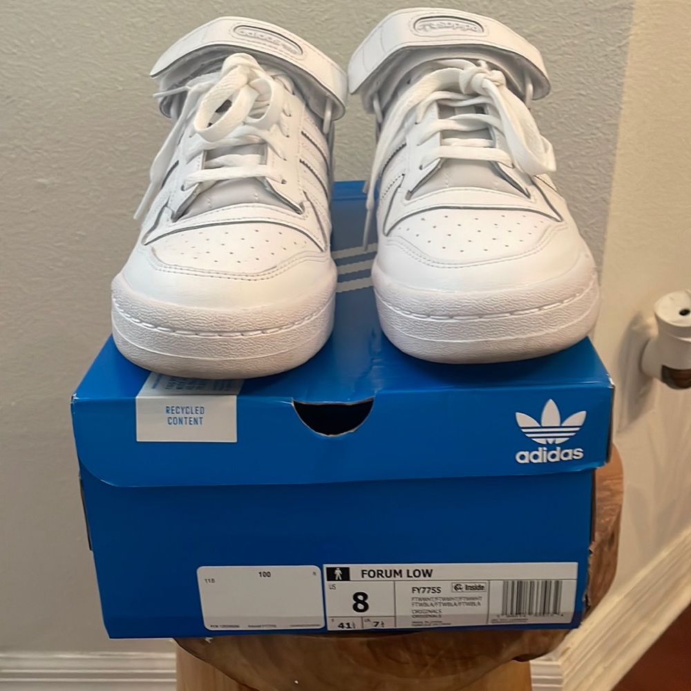 Adidas forum low